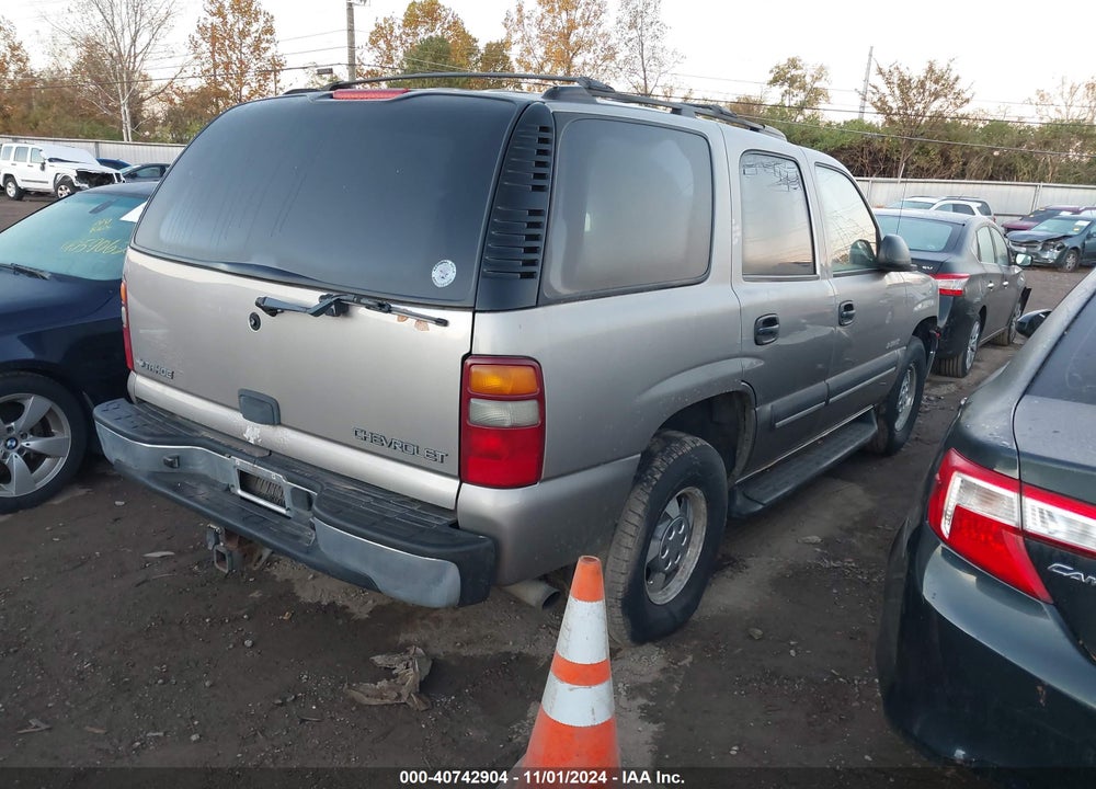 2003 CHEVROLET TAHOE LS VIN: 1GNEK13Z83J102183