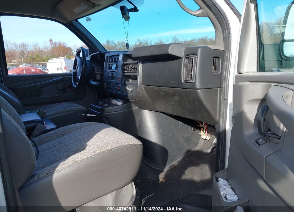 2015 CHEVROLET EXPRESS 2500 WORK VAN VIN: 1GCWGFCF1F1152719