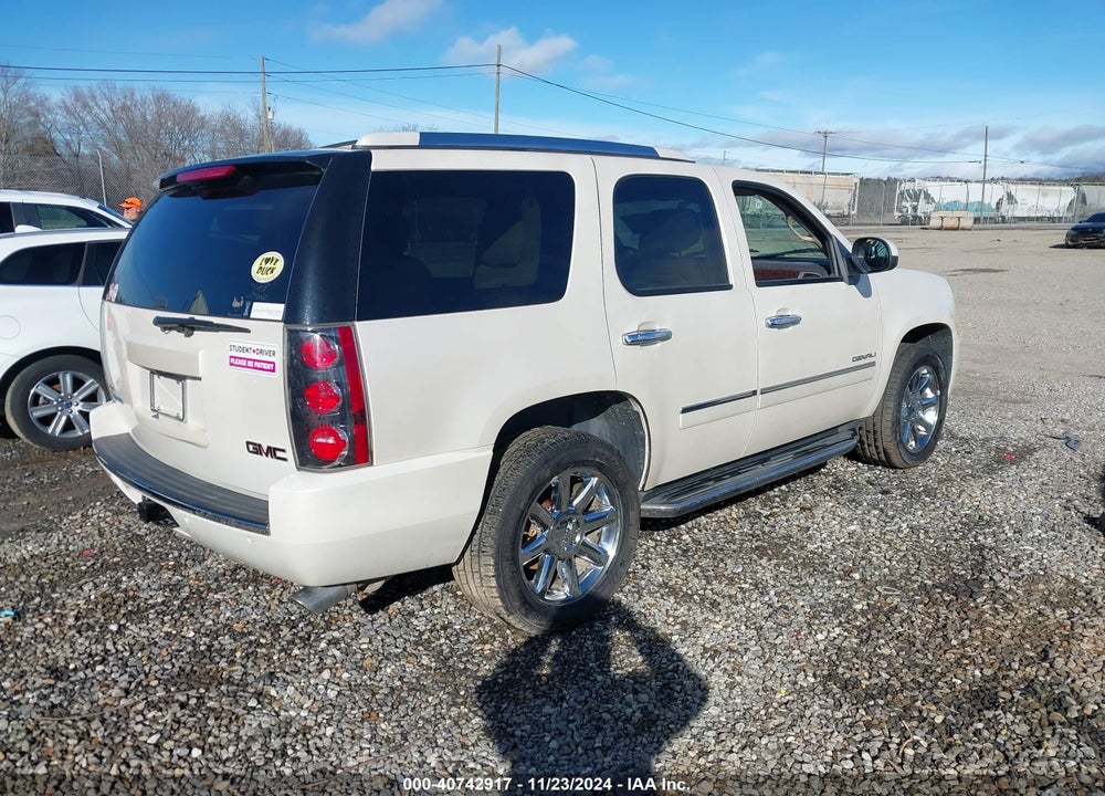 2012 GMC YUKON DENALI VIN: 1GKS2EEFXCR107378