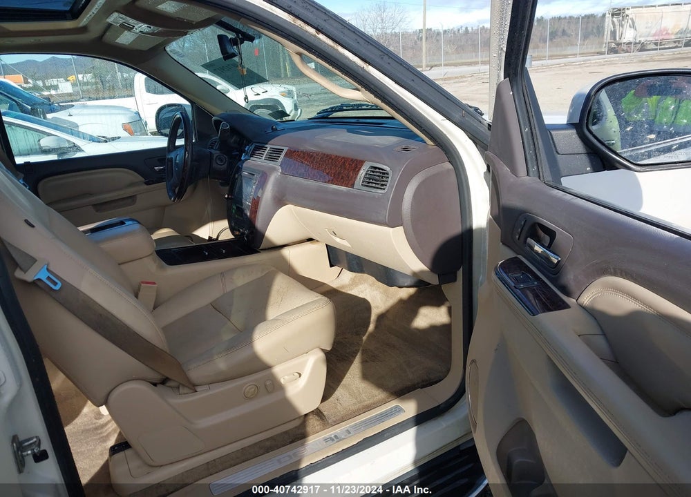 2012 GMC YUKON DENALI VIN: 1GKS2EEFXCR107378