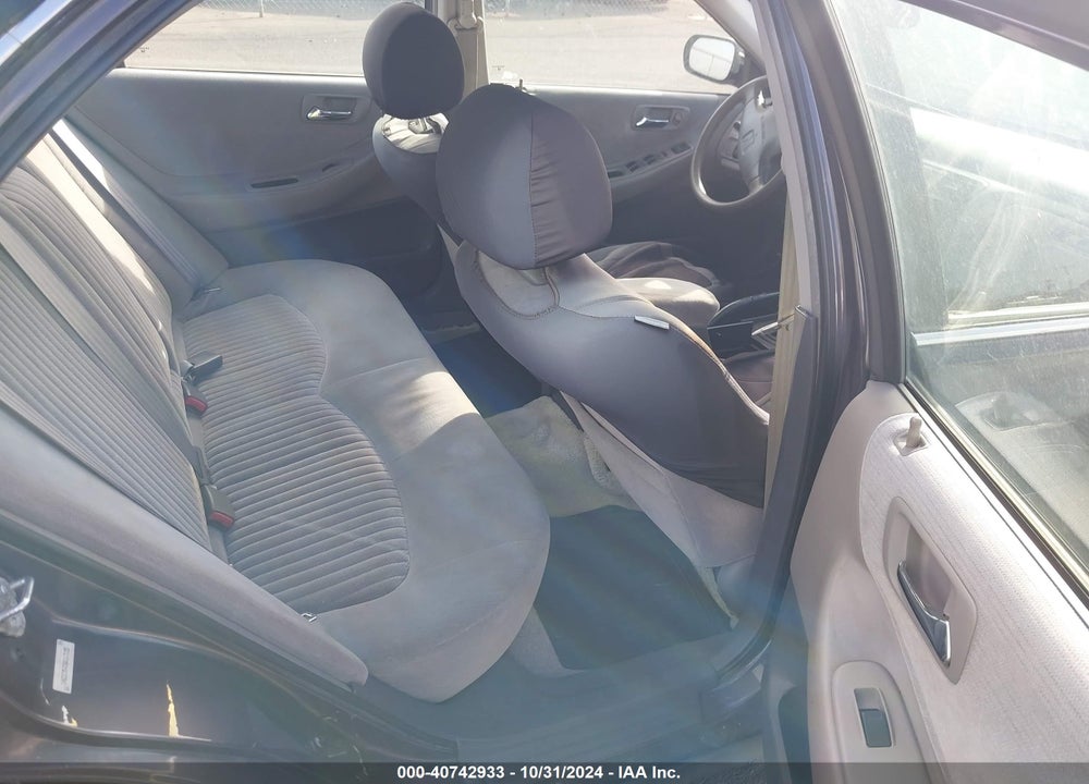 1998 HONDA ACCORD LX VIN: 1HGCG5643WA117155