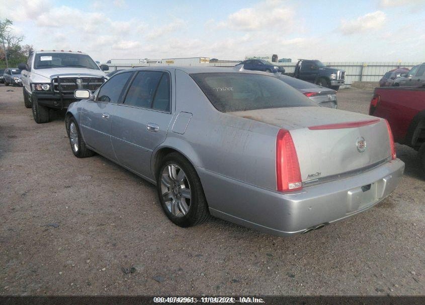 2011 CADILLAC DTS PLATINUM COLLECTION VIN: 1G6KP5ES9BU148769