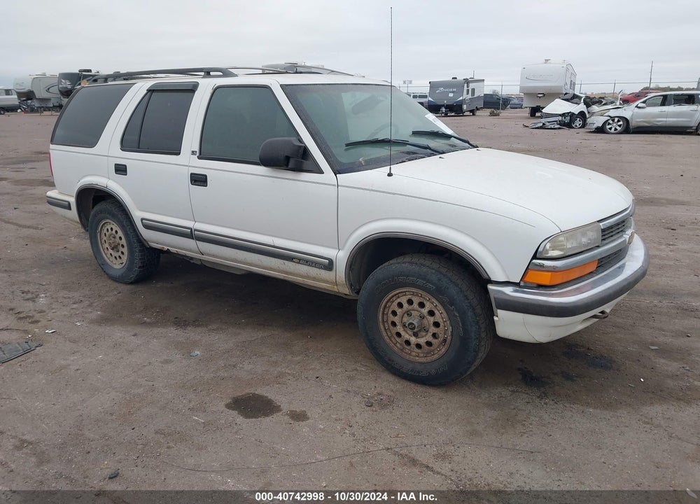 1999 CHEVROLET BLAZER LS VIN: 1GNDT13W7X2171817