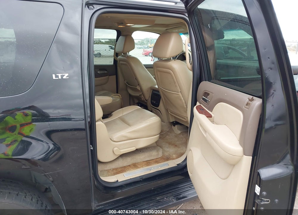 2009 CHEVROLET SUBURBAN 1500 LTZ VIN: 1GNFK36Y19R151822