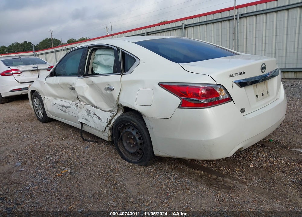 2015 NISSAN ALTIMA VIN: 1N4AL3APXFN309646