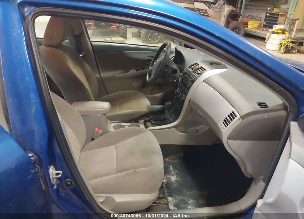 2009 TOYOTA COROLLA LE VIN: 1NXBU40E59Z061801