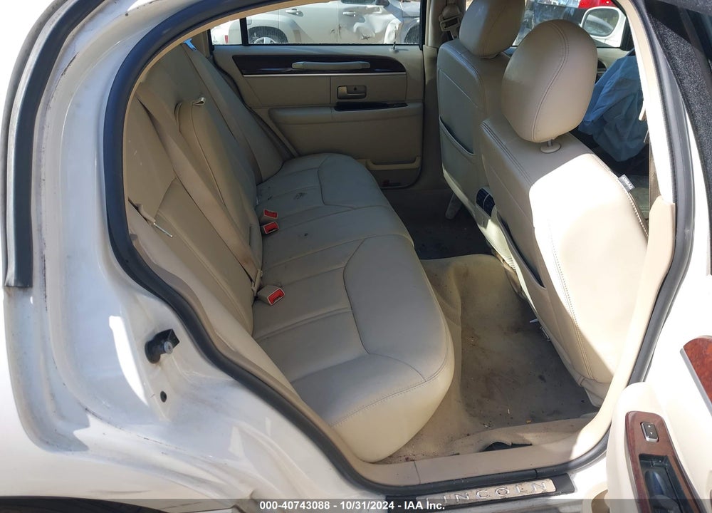 2007 LINCOLN TOWN CAR SIGNATURE LIMITED VIN: 1LNHM82V67Y603024