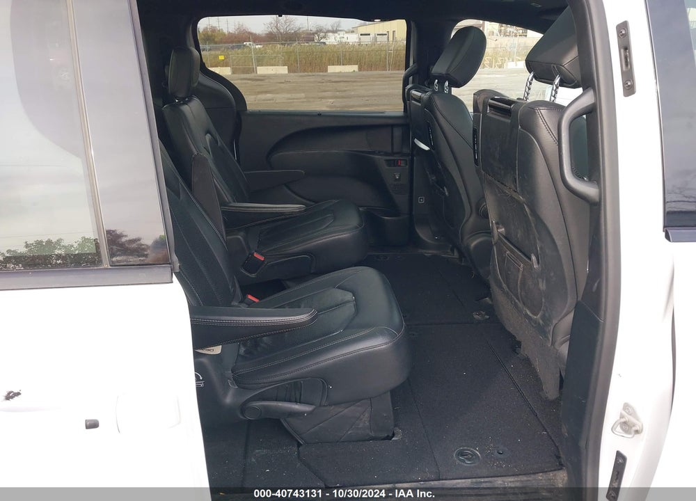 2018 CHRYSLER PACIFICA TOURING L PLUS VIN: 2C4RC1EG6JR261618