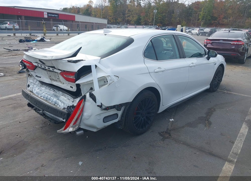 2020 TOYOTA CAMRY SE VIN: 4T1G11AK6LU932472