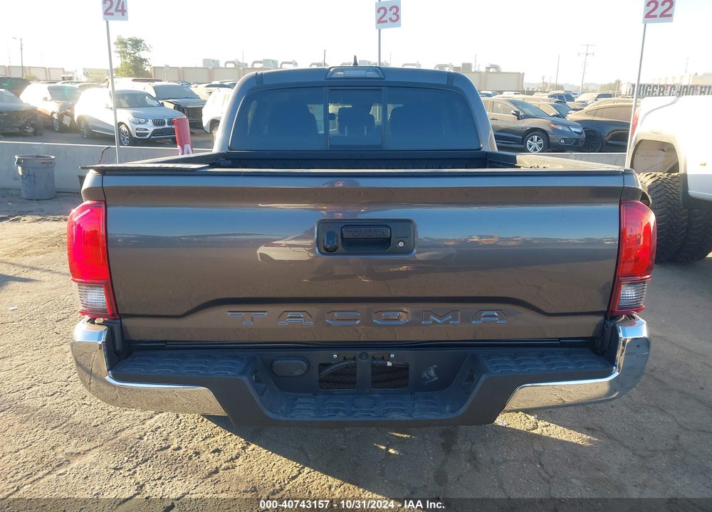 2019 TOYOTA TACOMA SR5 VIN: 5TFAX5GN0KX155737