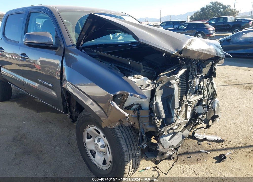 2019 TOYOTA TACOMA SR5 VIN: 5TFAX5GN0KX155737