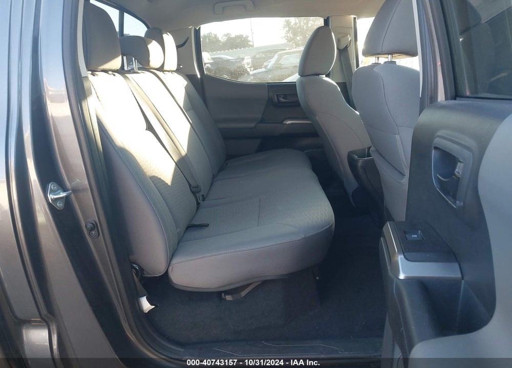 2019 TOYOTA TACOMA SR5 VIN: 5TFAX5GN0KX155737
