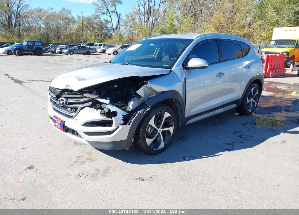 2017 HYUNDAI TUCSON LIMITED VIN: KM8J3CA24HU582827