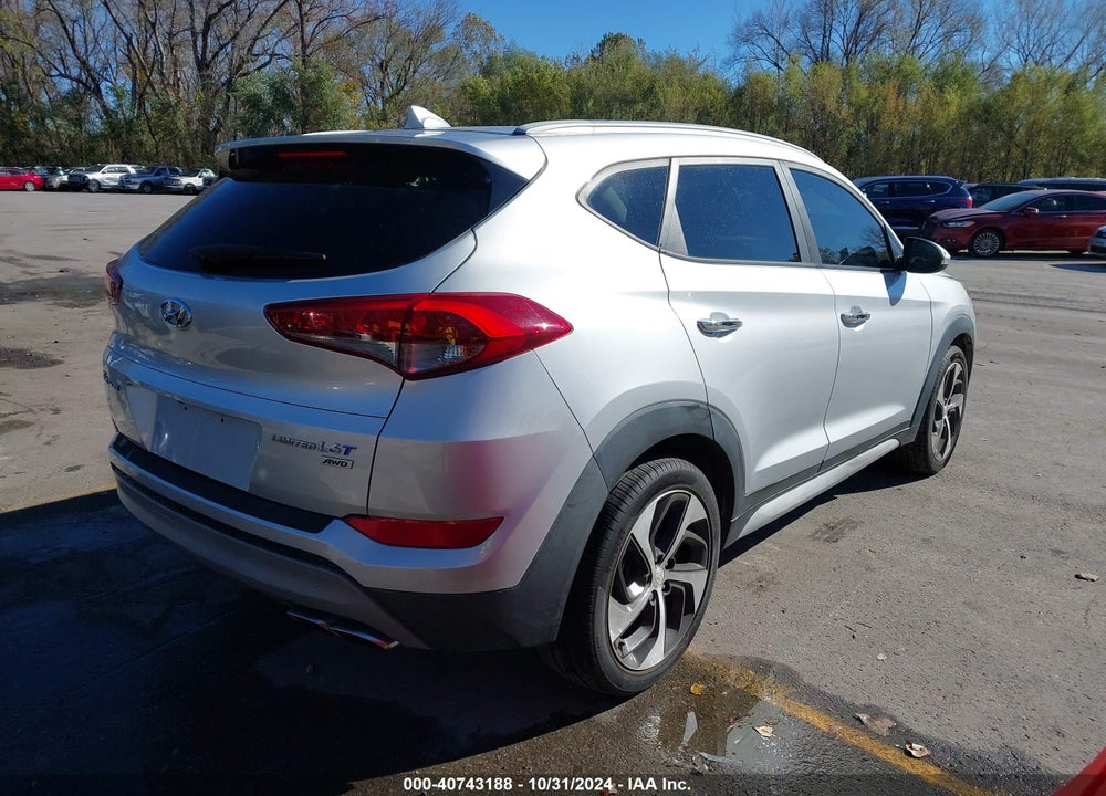 2017 HYUNDAI TUCSON LIMITED VIN: KM8J3CA24HU582827