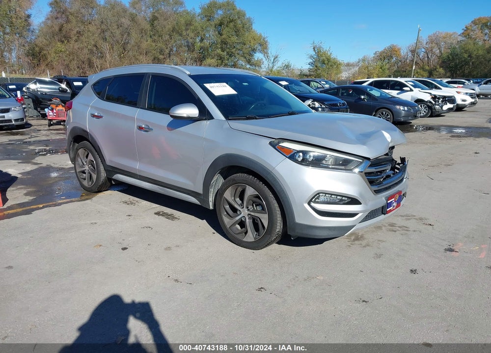 2017 HYUNDAI TUCSON LIMITED VIN: KM8J3CA24HU582827