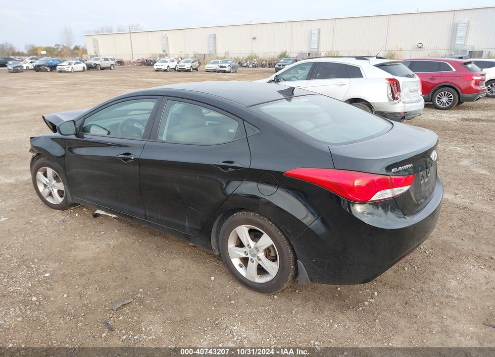 2013 HYUNDAI ELANTRA GLS VIN: KMHDH4AE3DU547995