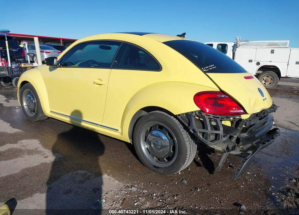 2012 VOLKSWAGEN BEETLE 2.5L VIN: 3VWJP7AT5CM610296