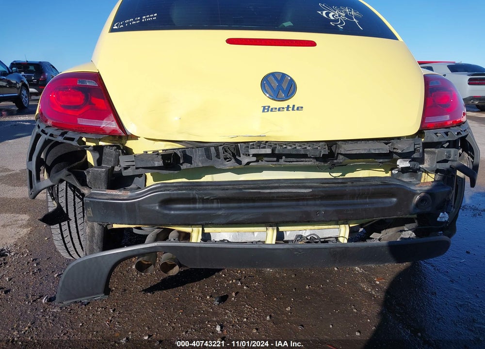 2012 VOLKSWAGEN BEETLE 2.5L VIN: 3VWJP7AT5CM610296