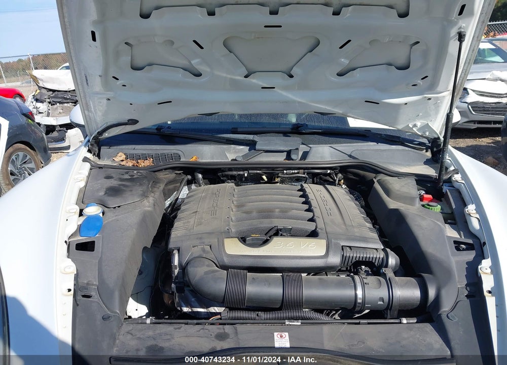 2014 PORSCHE CAYENNE PLATINUM EDITION VIN: WP1AA2A20ELA92079
