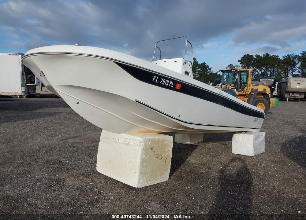 2012 CAROLINA SKIFF FISHING BOAT VIN: EKHX0058I112