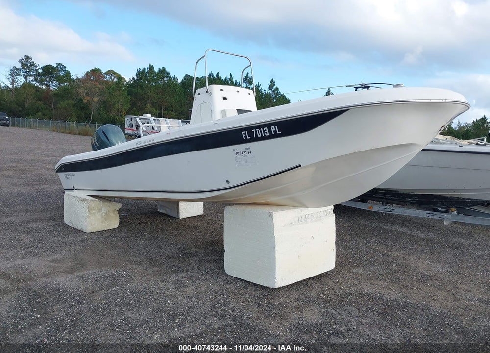 2012 CAROLINA SKIFF FISHING BOAT VIN: EKHX0058I112