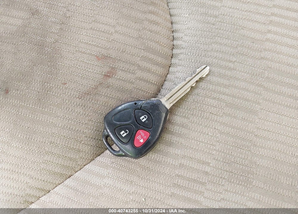 2011 TOYOTA RAV4 VIN: 2T3ZF4DV2BW068379