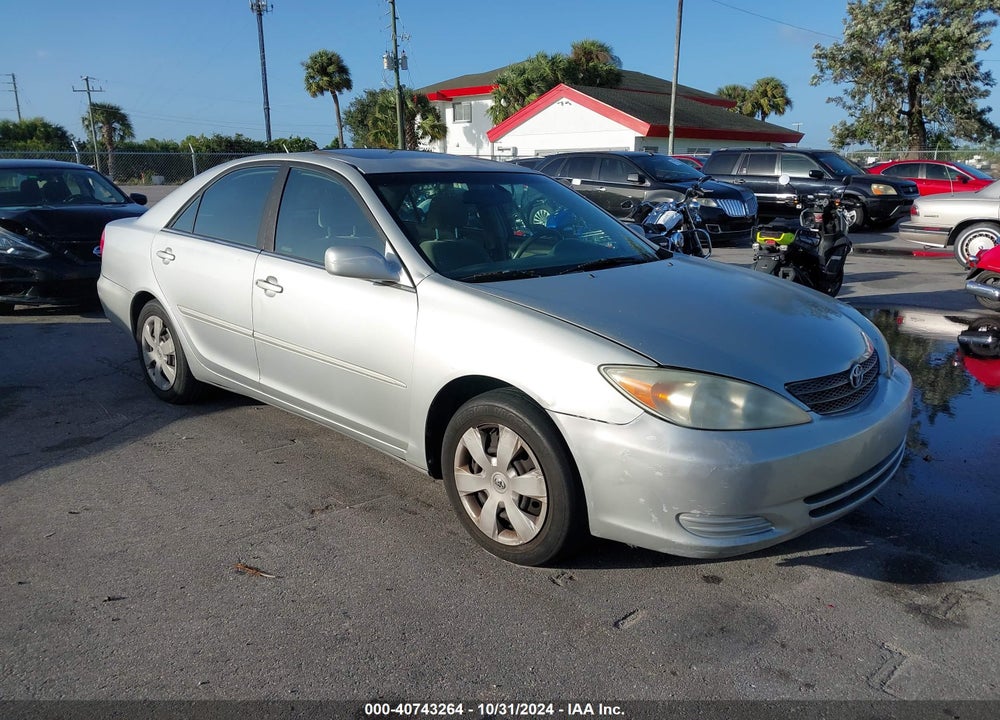 2002 TOYOTA CAMRY XLE VIN: 4T1BE32K82U032745