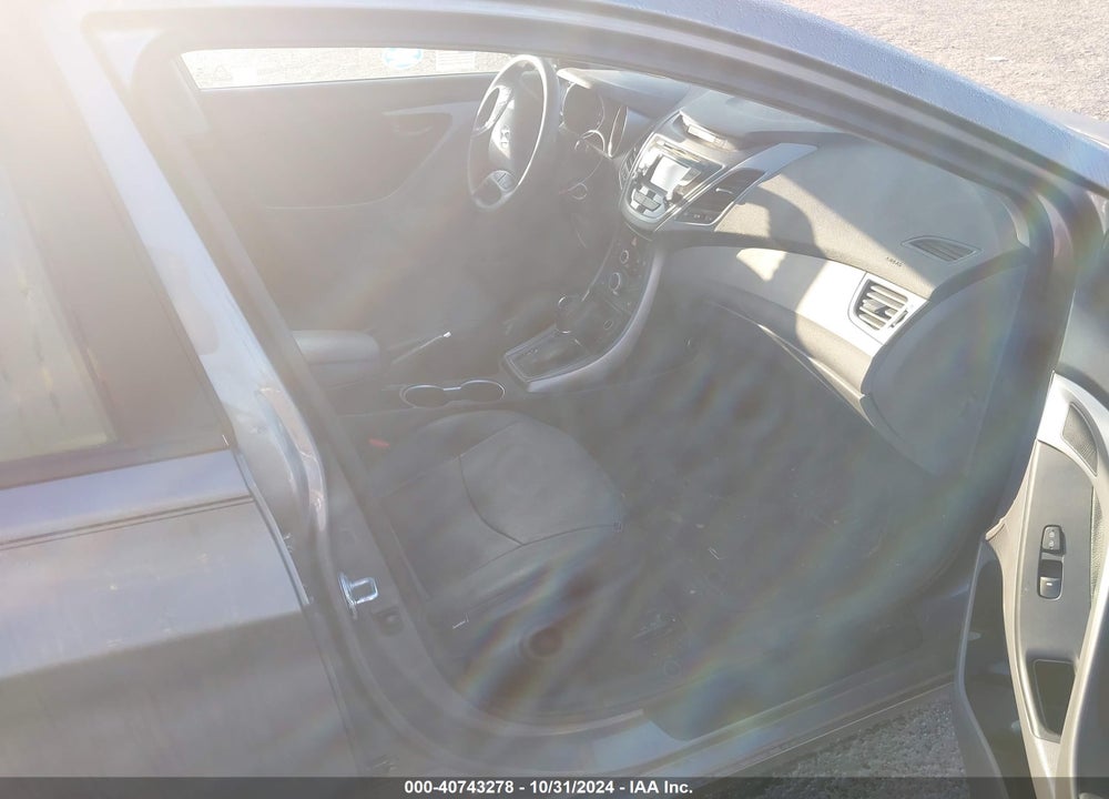 2014 HYUNDAI ELANTRA SE VIN: 5NPDH4AE5EH459577