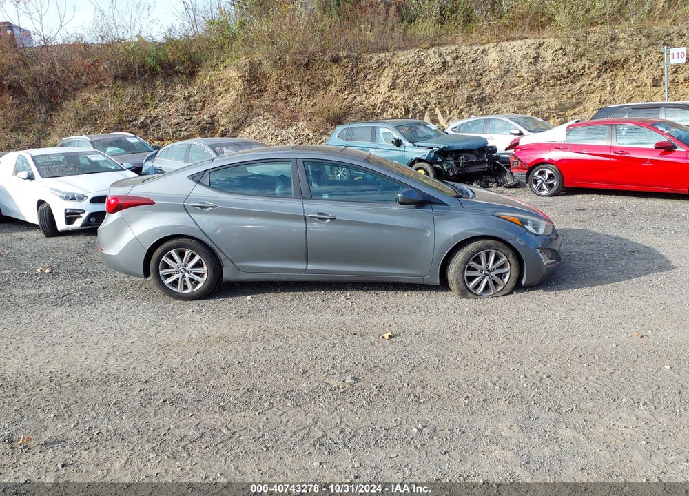 2014 HYUNDAI ELANTRA SE VIN: 5NPDH4AE5EH459577