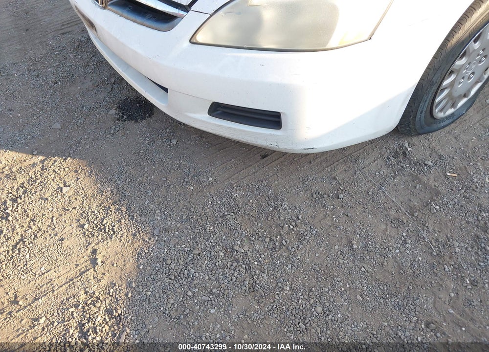 2007 HONDA ACCORD 2.4 VP VIN: 1HGCM56107A223613