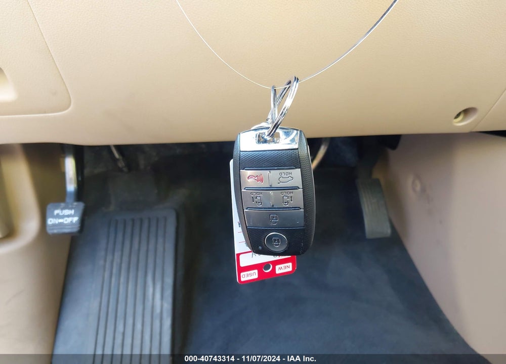 2018 KIA SEDONA LX VIN: KNDMB5C1XJ6351008