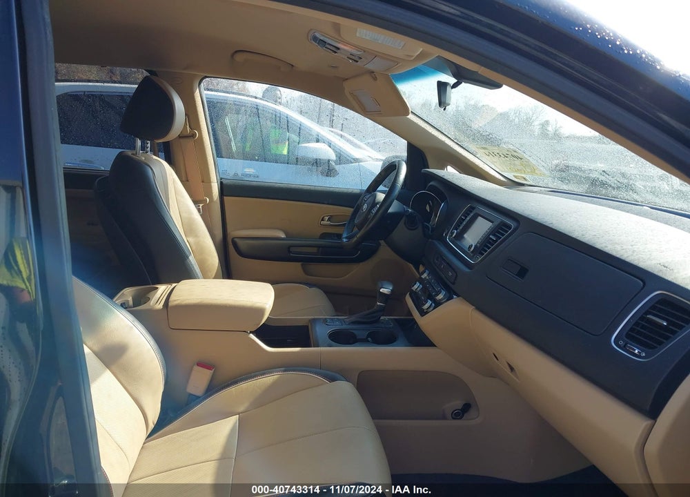 2018 KIA SEDONA LX VIN: KNDMB5C1XJ6351008
