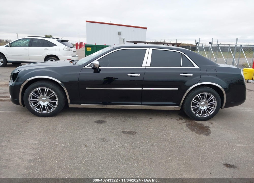 2012 CHRYSLER 300 VIN: 2C3CCAHG0CH130022