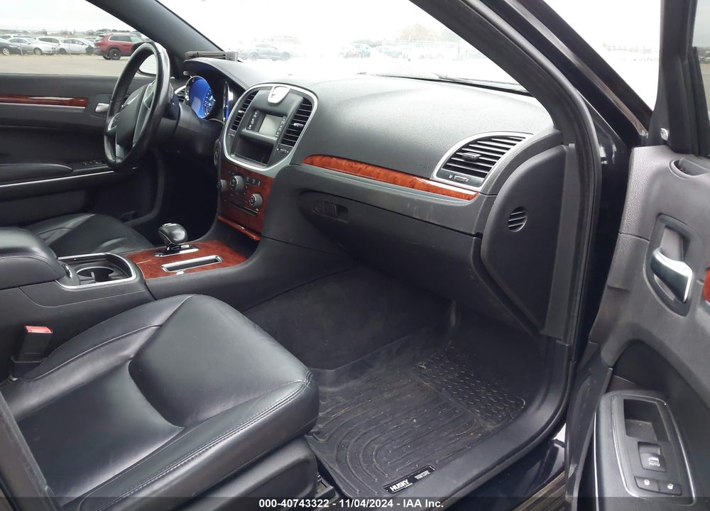 2012 CHRYSLER 300 VIN: 2C3CCAHG0CH130022