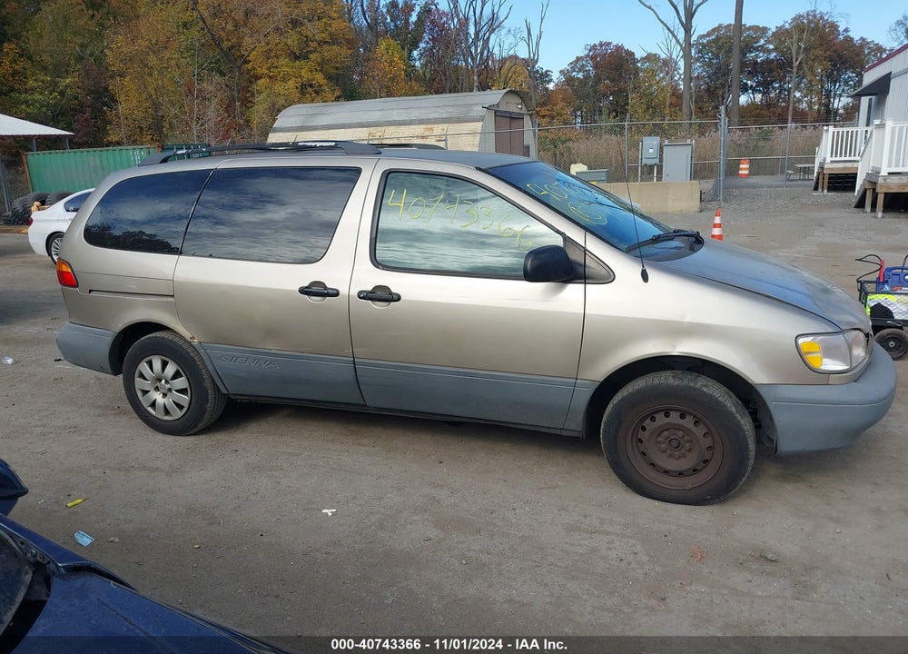 2000 TOYOTA SIENNA LE VIN: 4T3ZF13C4YU311469