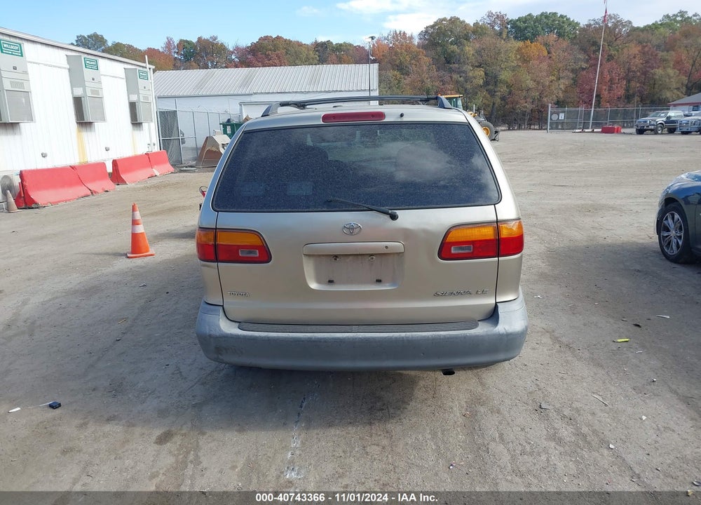 2000 TOYOTA SIENNA LE VIN: 4T3ZF13C4YU311469