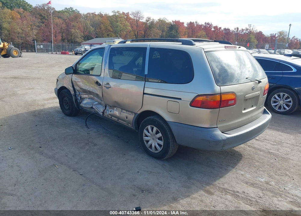 2000 TOYOTA SIENNA LE VIN: 4T3ZF13C4YU311469