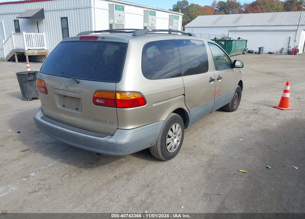 2000 TOYOTA SIENNA LE VIN: 4T3ZF13C4YU311469