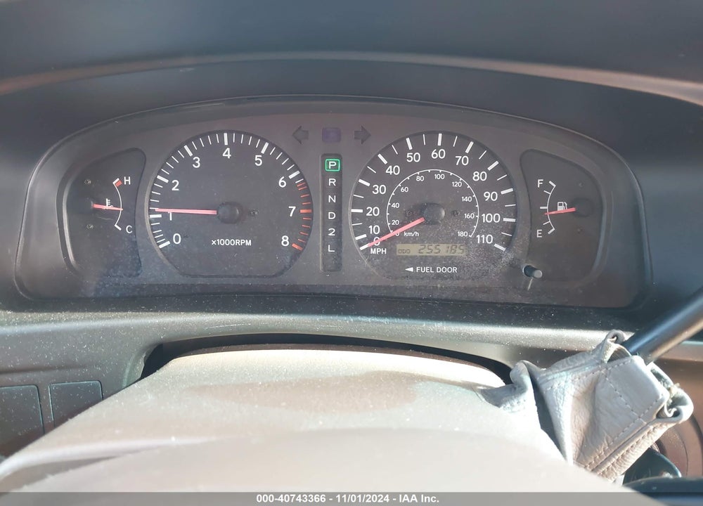 2000 TOYOTA SIENNA LE VIN: 4T3ZF13C4YU311469