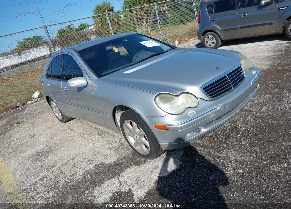 2002 MERCEDES-BENZ C 240 VIN: WDBRF61J72F224803