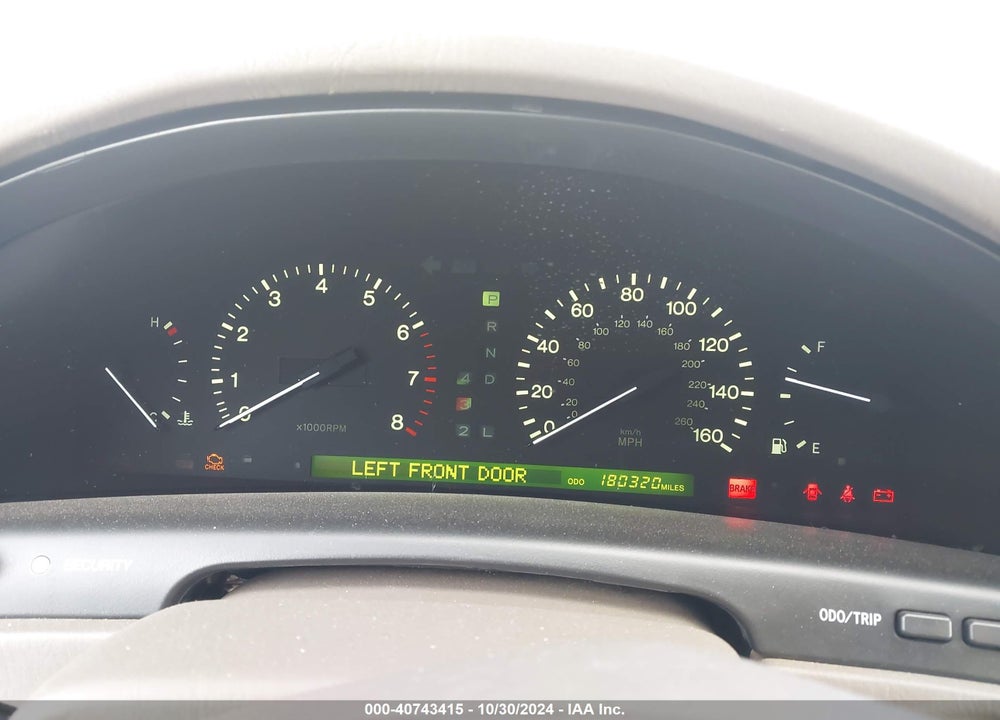 2000 LEXUS LS 400 VIN: JT8BH28F0Y0179348