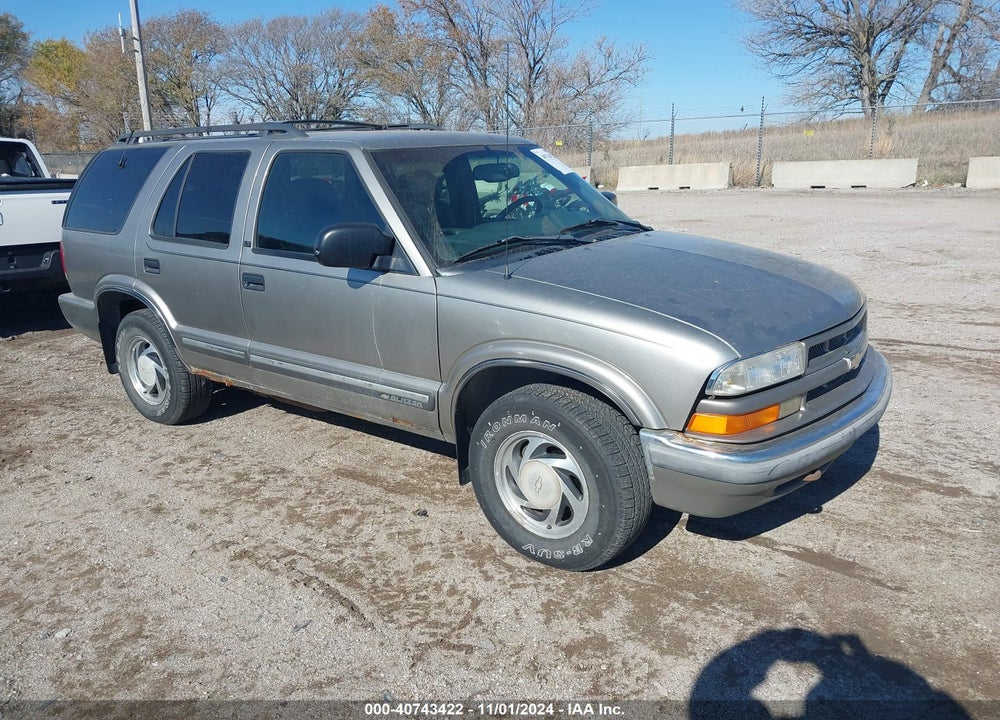 2001 CHEVROLET BLAZER LT VIN: 1GNDT13WX12110792
