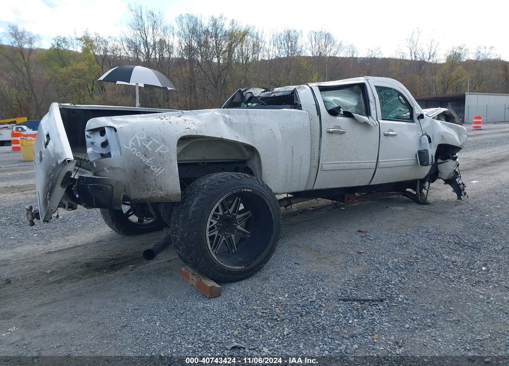 2013 CHEVROLET SILVERADO 2500HD LTZ VIN: 1GC1KYE83DF197504