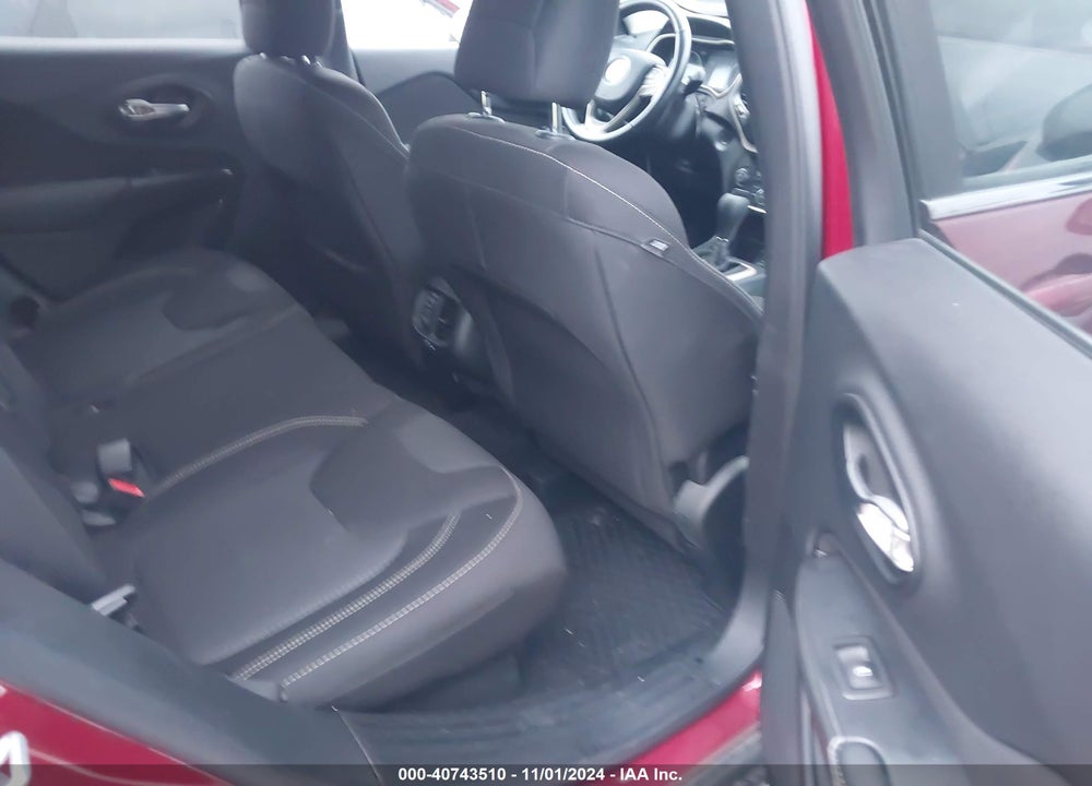 2015 JEEP CHEROKEE LATITUDE VIN: 1C4PJLCB2FW712476