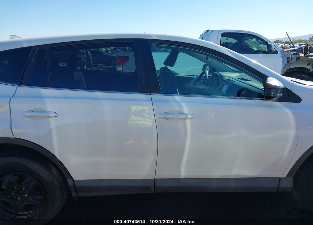 2018 TOYOTA RAV4 LE VIN: 2T3ZFREVXJW469026