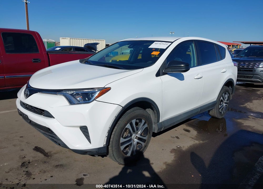 2018 TOYOTA RAV4 LE VIN: 2T3ZFREVXJW469026