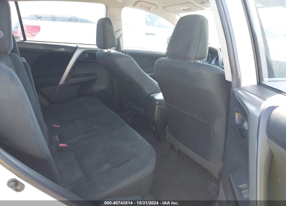 2018 TOYOTA RAV4 LE VIN: 2T3ZFREVXJW469026