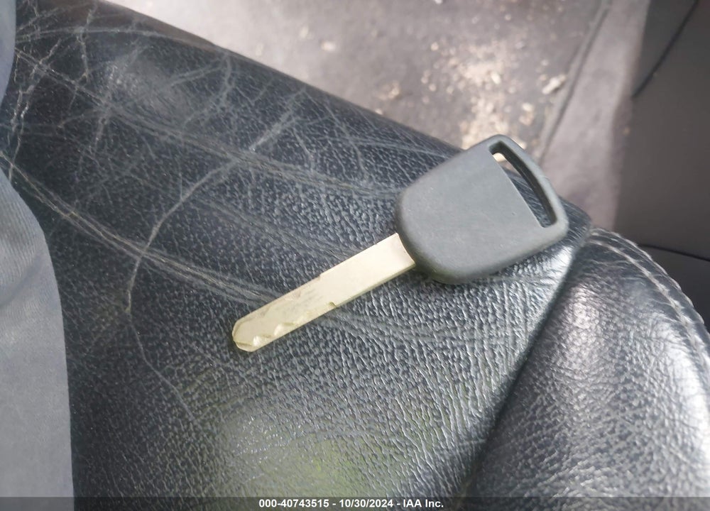 2005 HONDA ACCORD 2.4 EX VIN: 1HGCM56805A169689