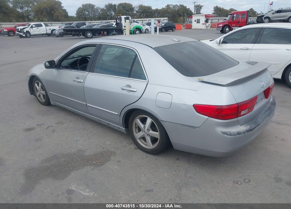 2005 HONDA ACCORD 2.4 EX VIN: 1HGCM56805A169689