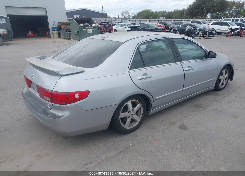 2005 HONDA ACCORD 2.4 EX VIN: 1HGCM56805A169689